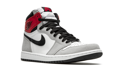 Jordan 1 Retro High Light Smoke Grey