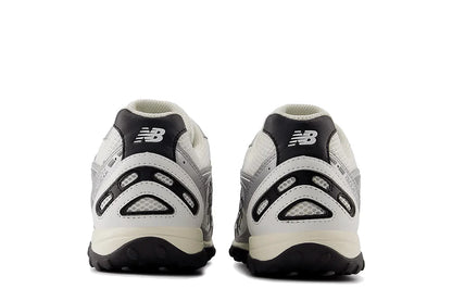 New Balance 204L Silver Metallic Black