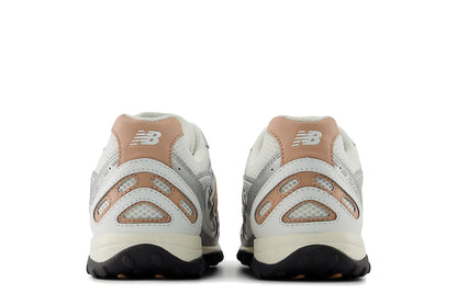 New Balance 204L Silver Metallic Flat Taupe