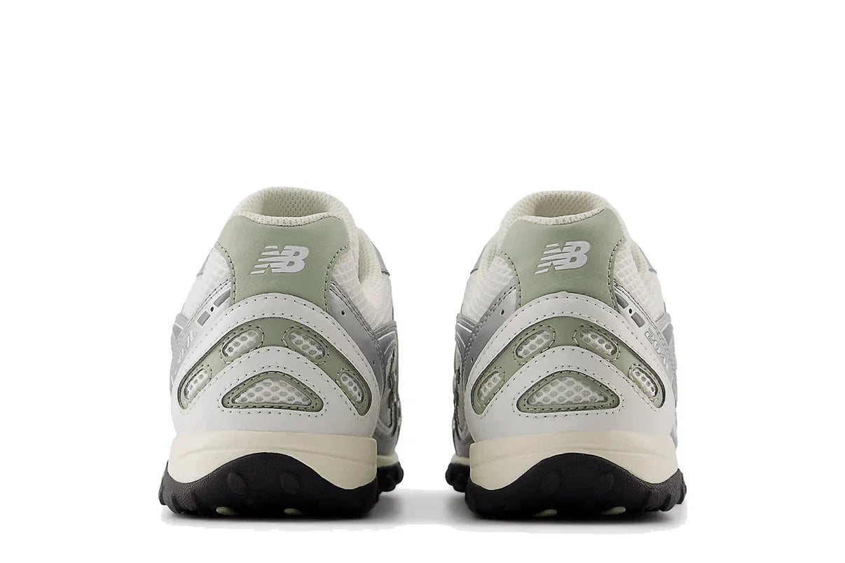 New Balance 204L Silver Metallic Sage Green