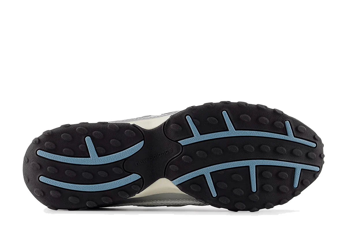New Balance 204L Silver Metallic Sky